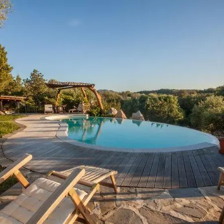 Villa Sleeps 6 Pool *