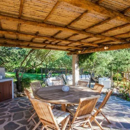 Sleeps 6 Pool Rudalza