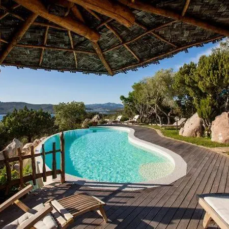 Sleeps 6 Pool *