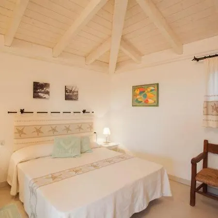 Sleeps 6 Pool Rudalza