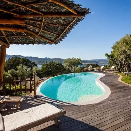 Sleeps 6 Pool Villa *